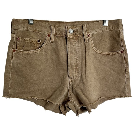 Levi’s 501 High Rise Cutoff Shorts W32 Beige Denim Frayed Hem - Picture 1 of 7